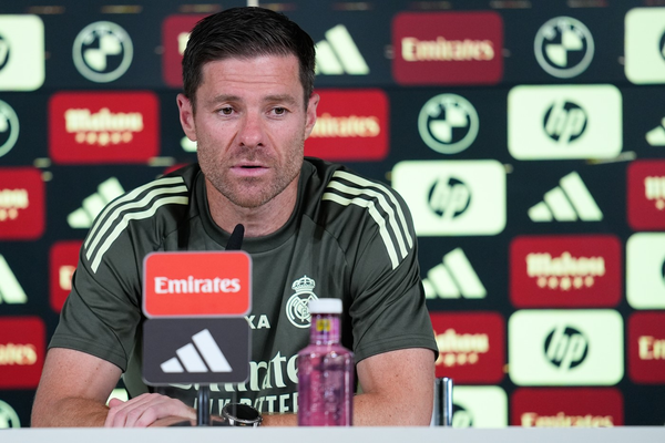 Xabi Alonso Bantah Klaim Valverde Menolak Bermain, Tanggapi Pernyataan Pemain